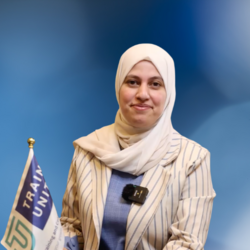الصيدلانية اسراء بشير